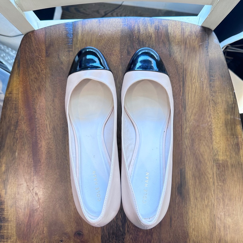 Cole Haan Block Heel Pumps Women 11B Beige Black Cap Toe Leather Career - Picture 3 of 12